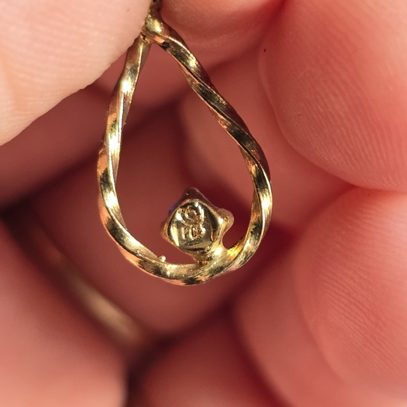 Vintage pendant blue gem gold tone Teardrop shaped dainty small - Picture 4 of 8